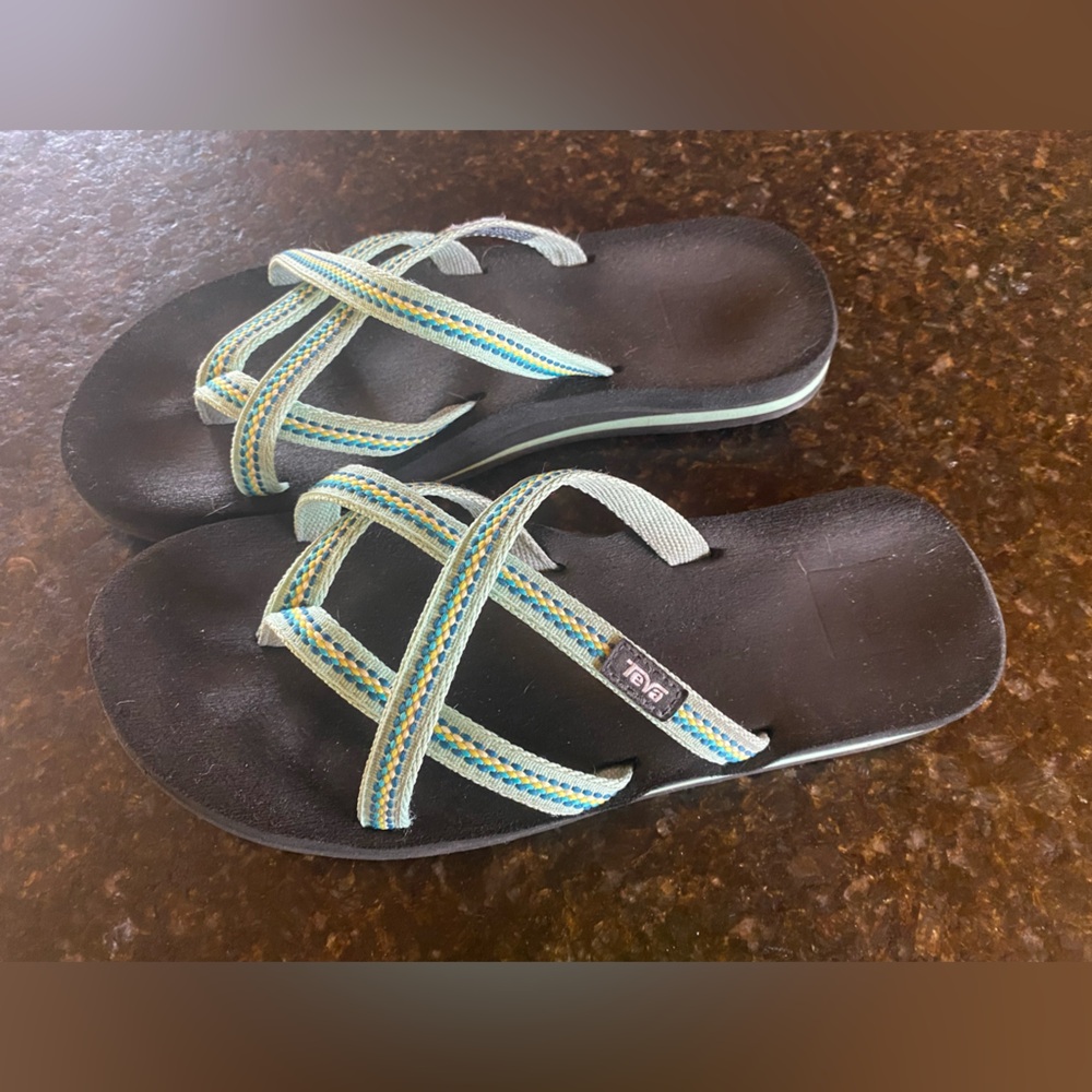 Teva flip flop sandals